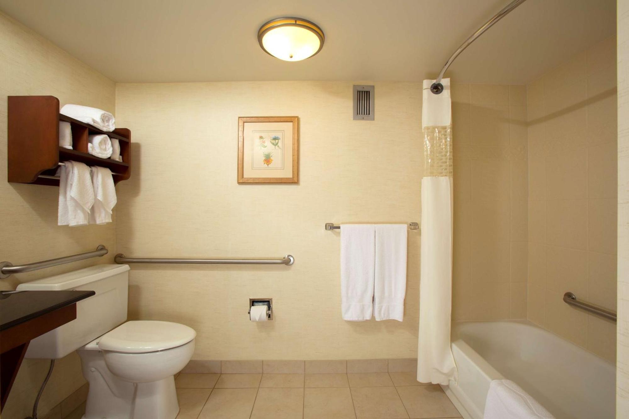 Hampton Inn Alexandria Exterior photo