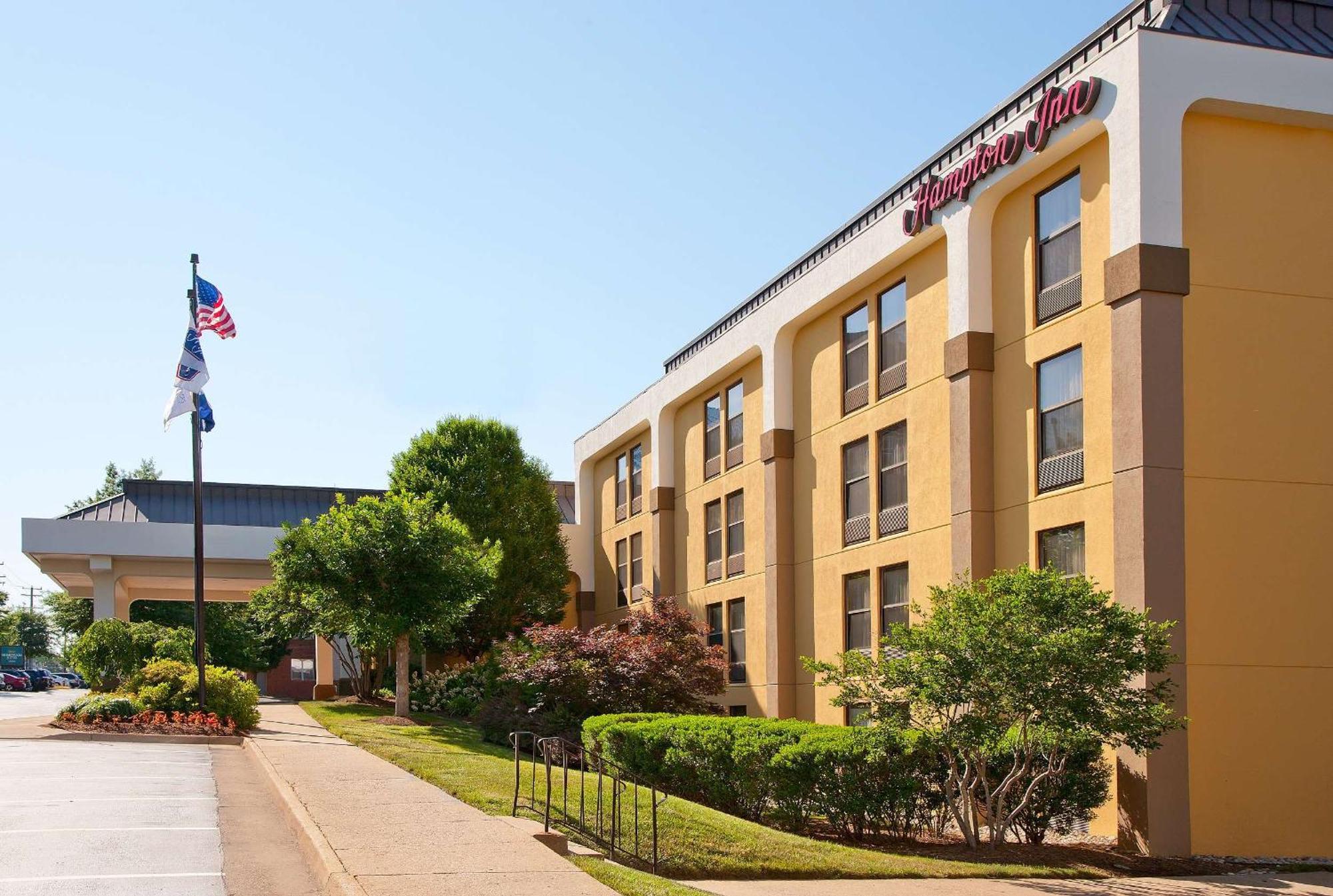 Hampton Inn Alexandria Exterior photo